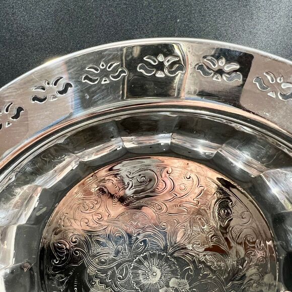 Vintage silver plated shallow bowl 9 ins diameter - Picture 9 of 9
